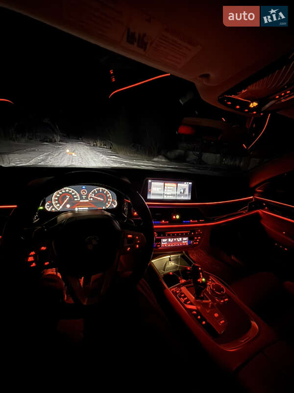 Седан BMW 7 Series 2015 в Киеве