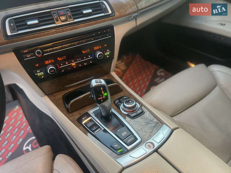 Седан BMW 7 Series 2010 в Киеве