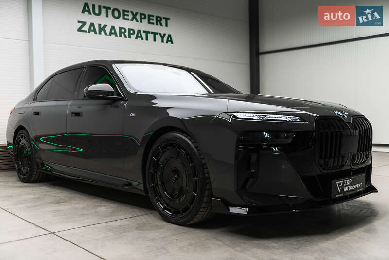 Седан BMW 7 Series 2023 в Мукачево