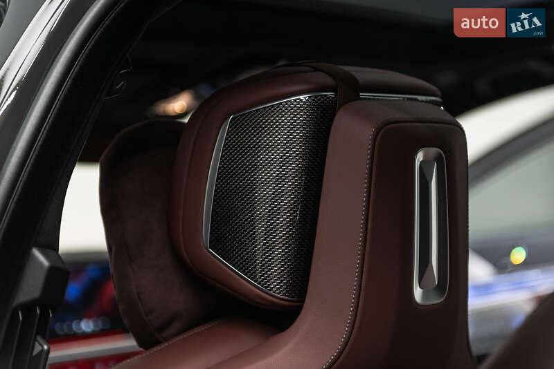 Седан BMW 7 Series 2023 в Мукачево