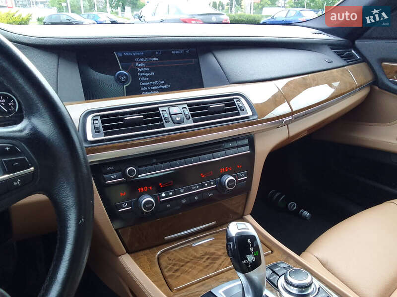 Седан BMW 7 Series 2011 в Киеве