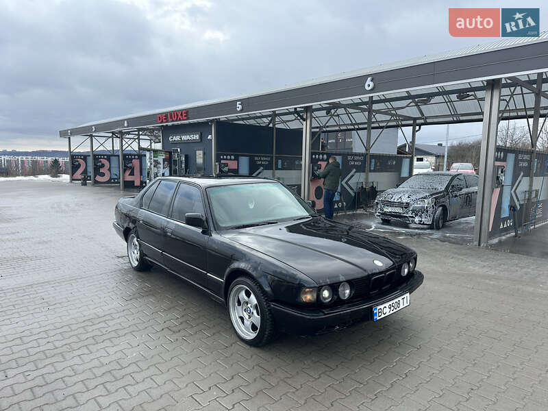 BMW 7 Series 1987