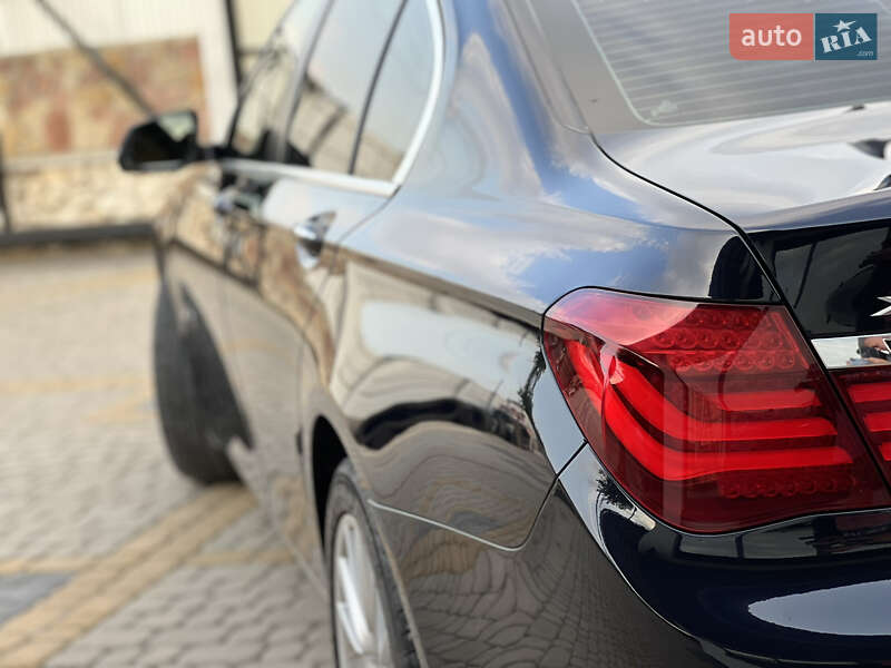 Седан BMW 7 Series 2013 в Тернополе