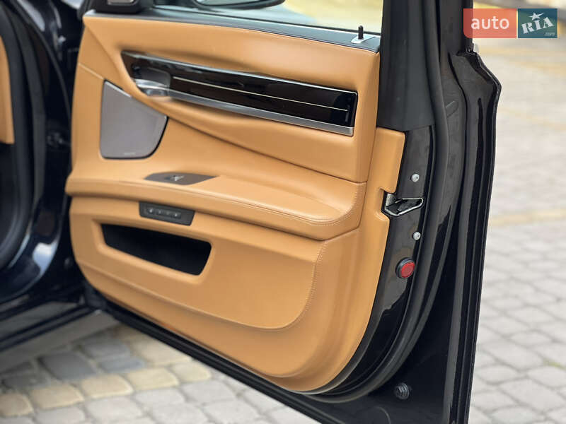 Седан BMW 7 Series 2013 в Тернополе