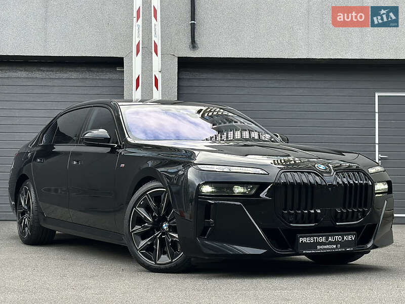 Седан BMW 7 Series 2022 в Киеве