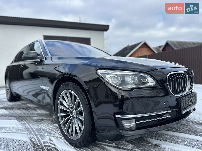 Седан BMW 7 Series 2013 в Владимире
