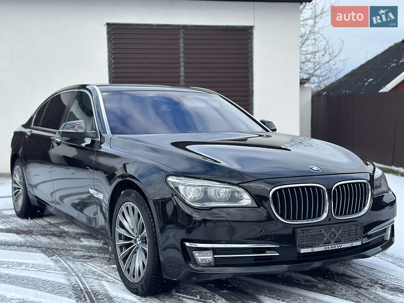 Седан BMW 7 Series 2013 в Владимире
