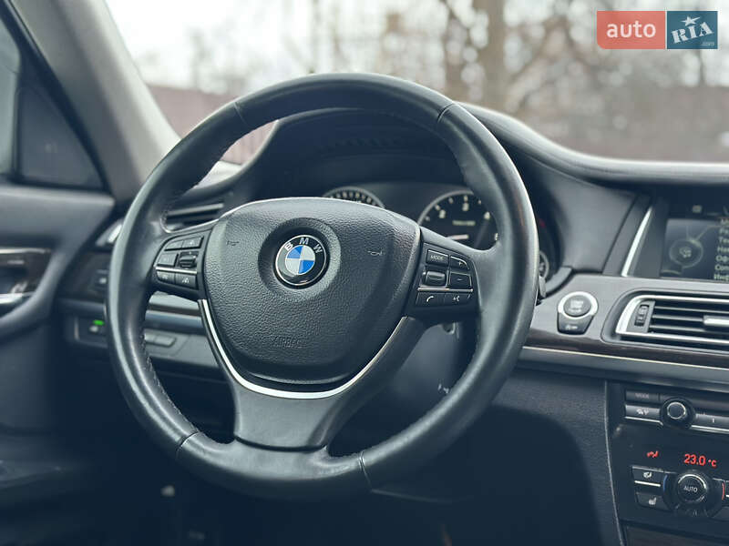 Седан BMW 7 Series 2013 в Владимире