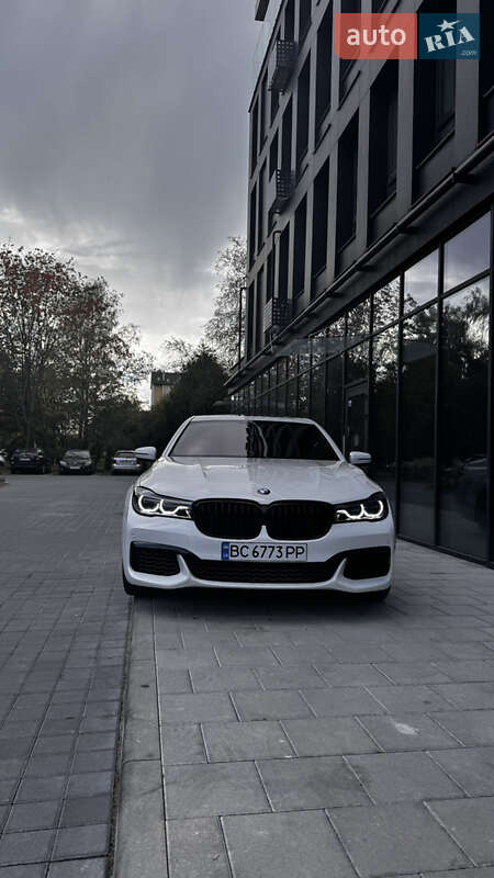 Седан BMW 7 Series 2016 в Львове