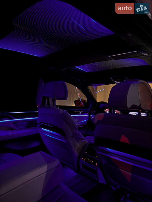 Седан BMW 7 Series 2016 в Львове