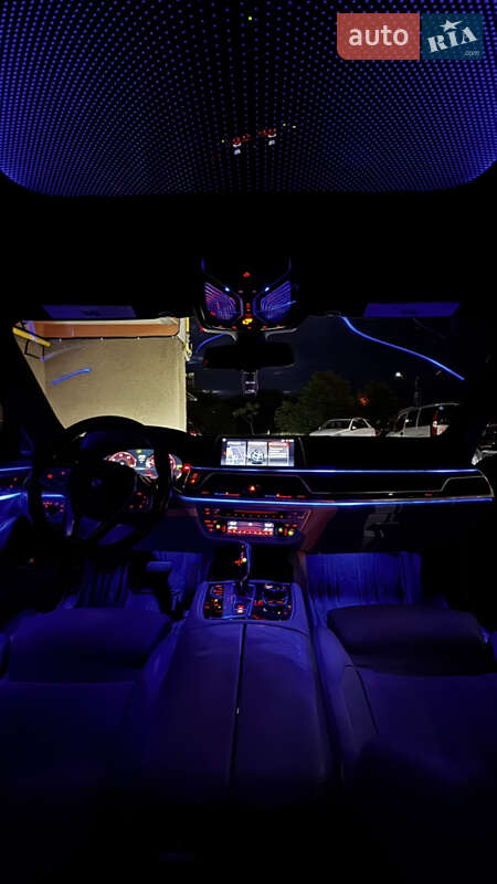 Седан BMW 7 Series 2016 в Львове