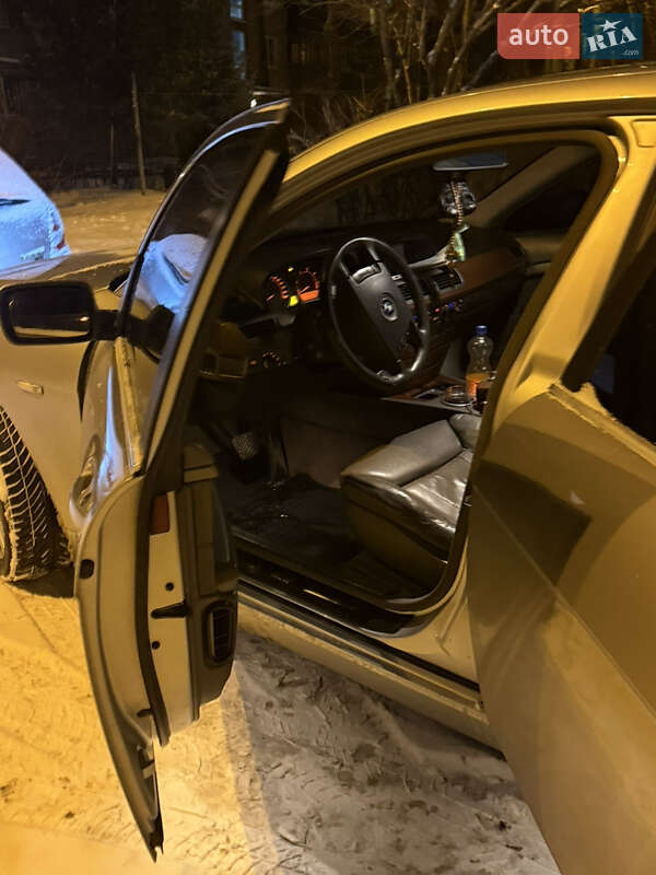 Седан BMW 7 Series 2003 в Киеве
