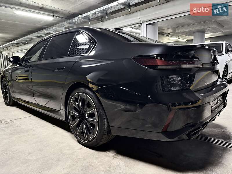 Седан BMW 7 Series 2024 в Киеве