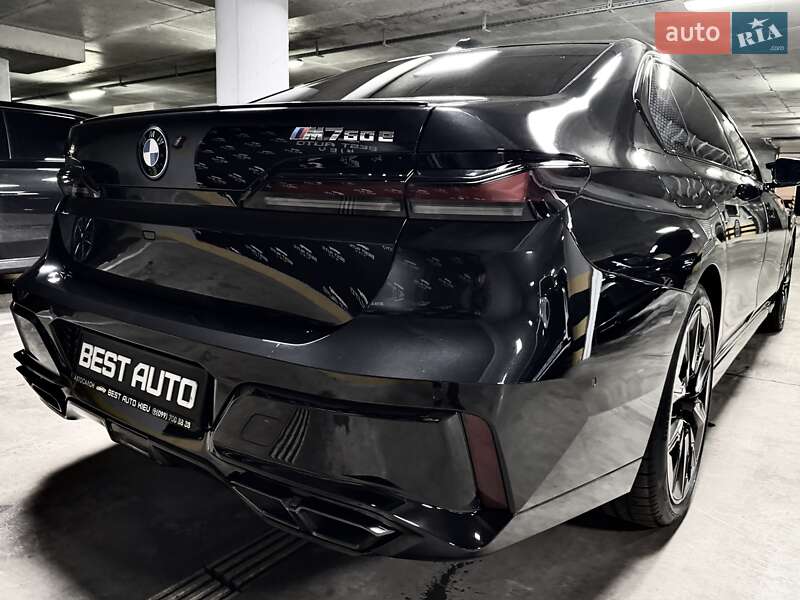 Седан BMW 7 Series 2024 в Киеве