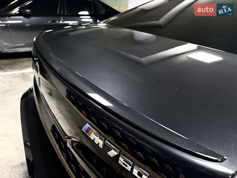 Седан BMW 7 Series 2024 в Киеве