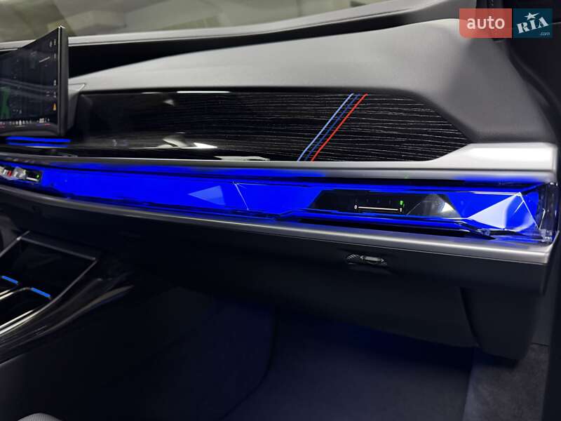 Седан BMW 7 Series 2024 в Киеве