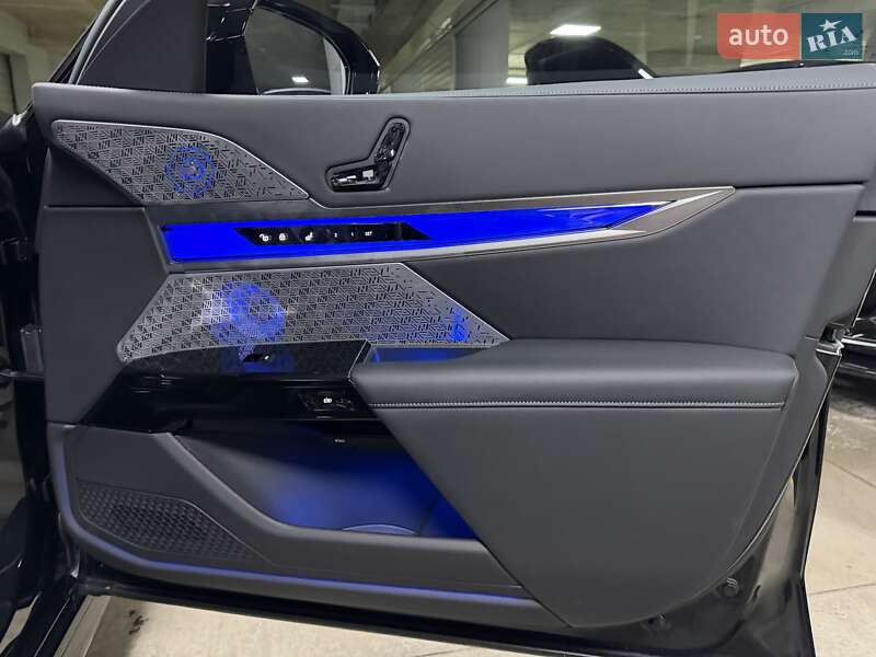 Седан BMW 7 Series 2024 в Киеве