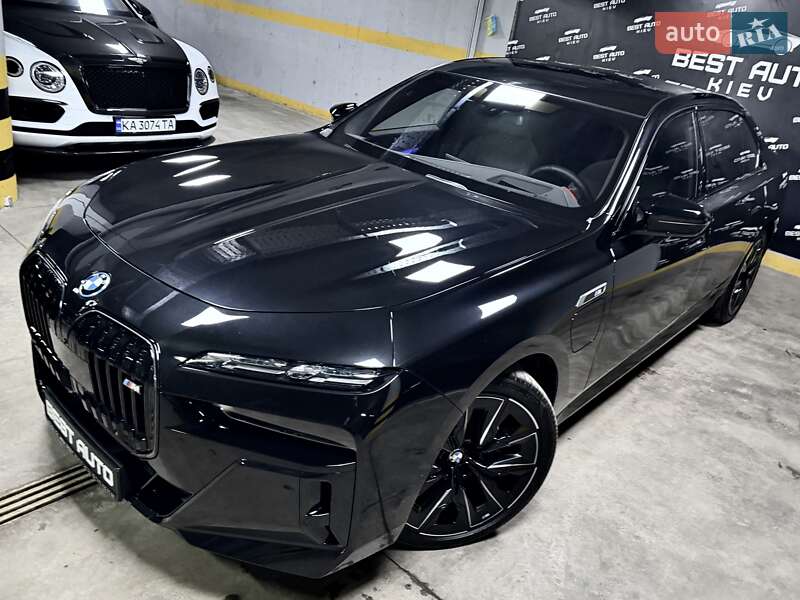 Седан BMW 7 Series 2024 в Киеве