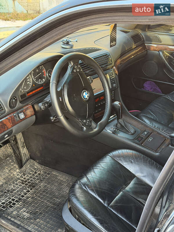 Седан BMW 7 Series 2000 в Луцке