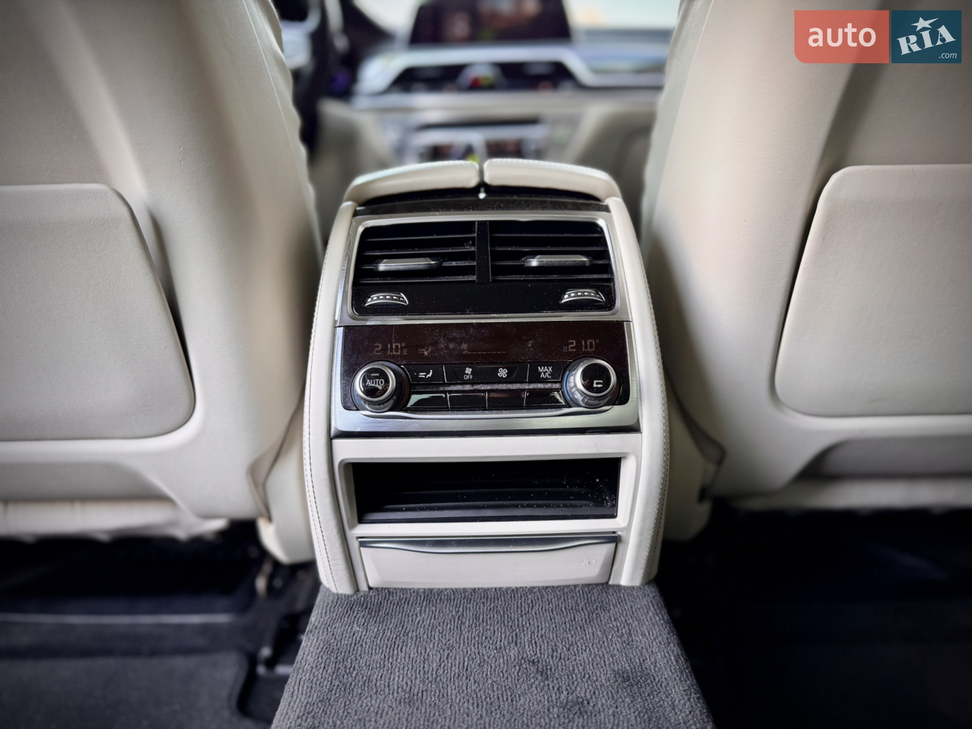 2015 BMW 7er - мініатюра 16