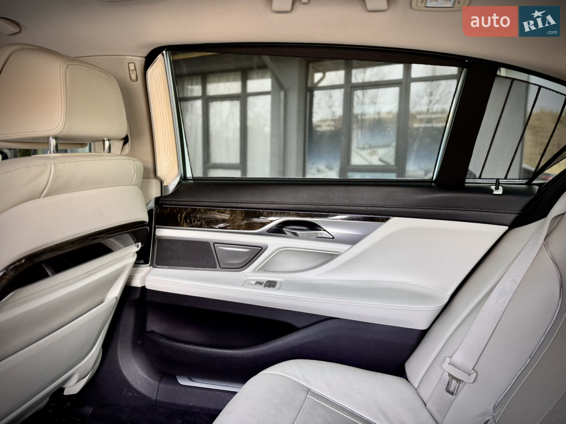 2015 BMW 7er - мініатюра 14