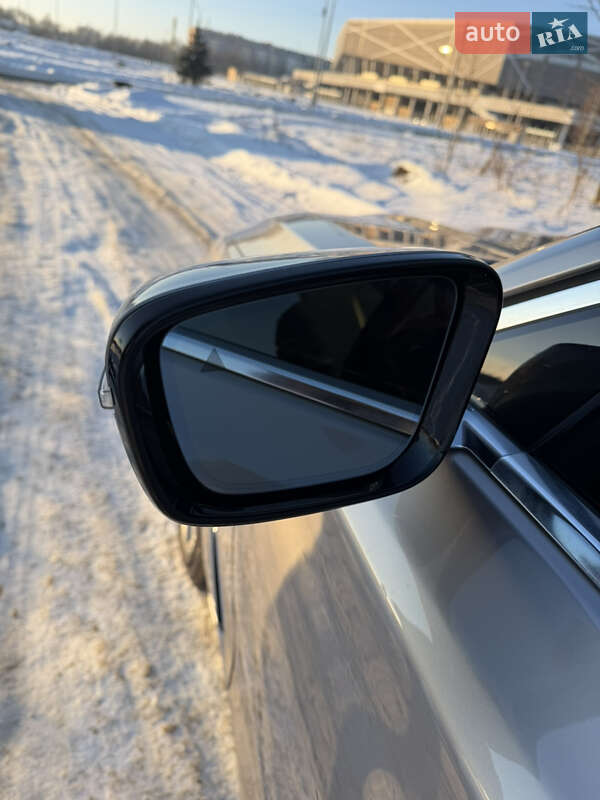 Седан BMW 7 Series 2017 в Львове