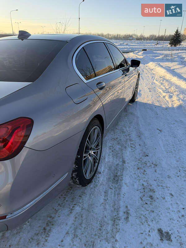 Седан BMW 7 Series 2017 в Львове