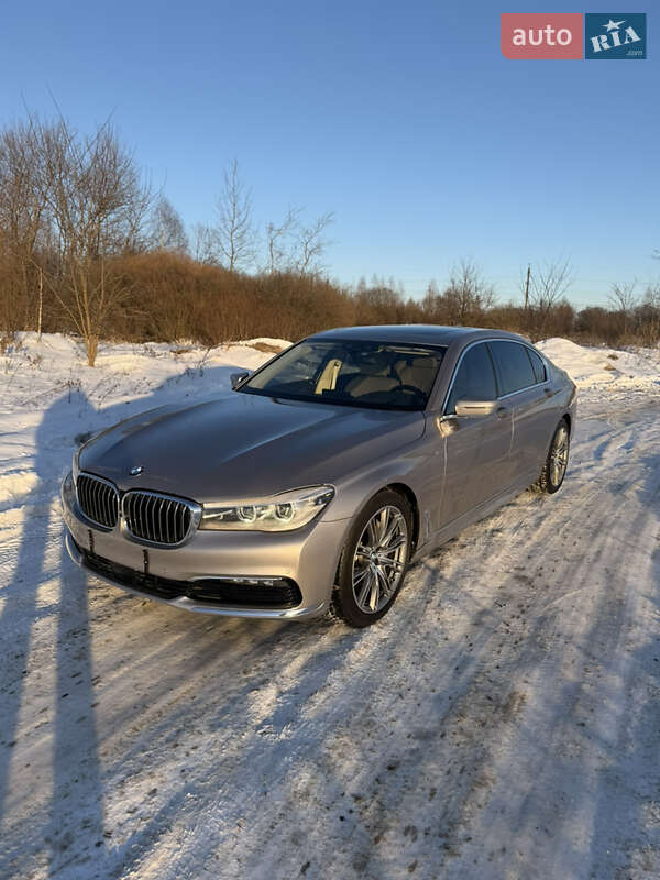 Седан BMW 7 Series 2017 в Львове