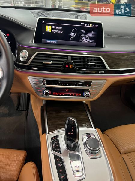 Седан BMW 7 Series 2022 в Черновцах