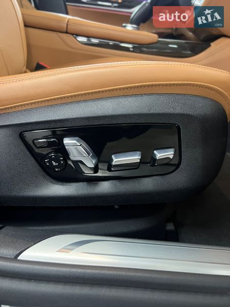 Седан BMW 7 Series 2022 в Черновцах