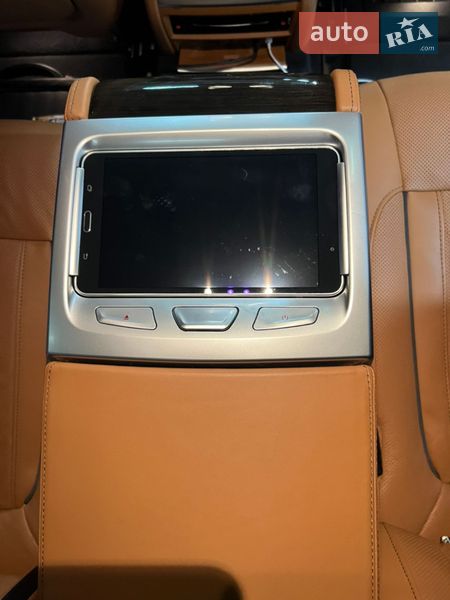 Седан BMW 7 Series 2022 в Черновцах