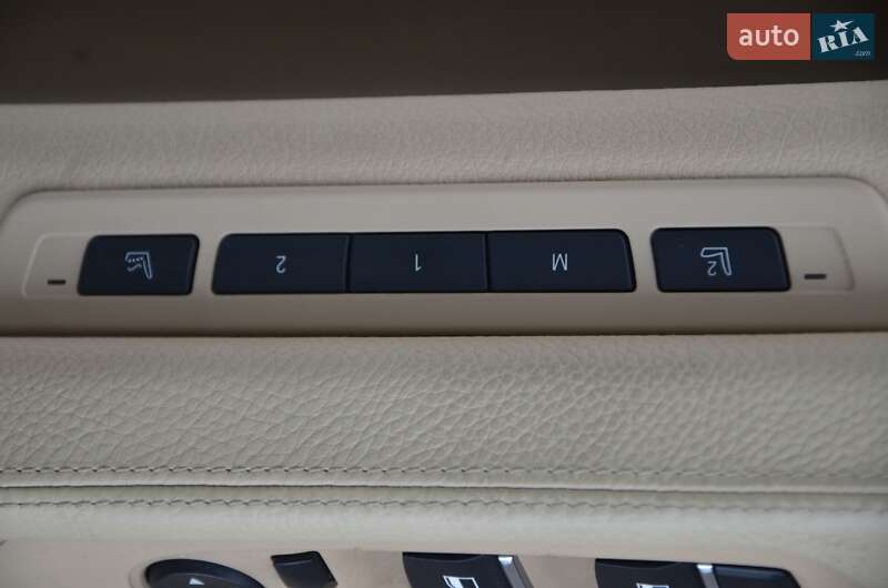 Седан BMW 7 Series 2010 в Харькове