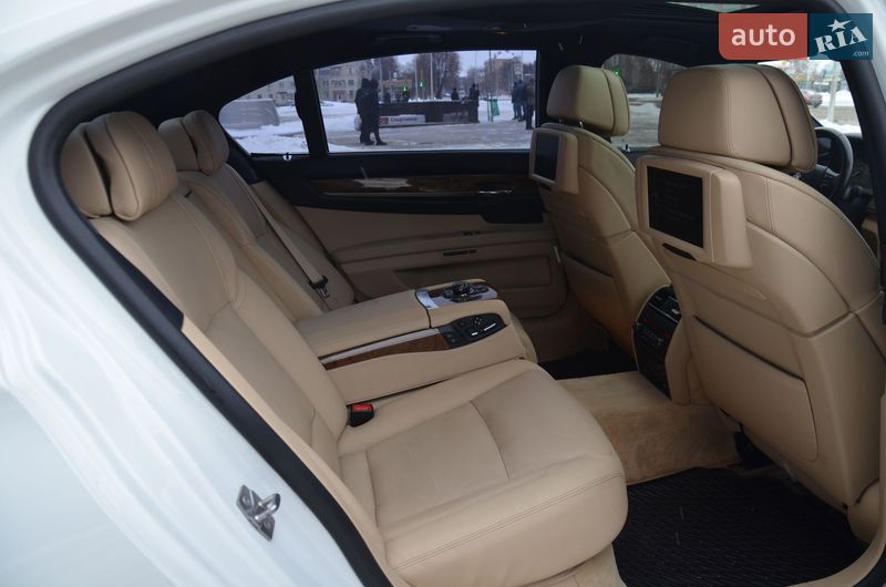 Седан BMW 7 Series 2010 в Харькове