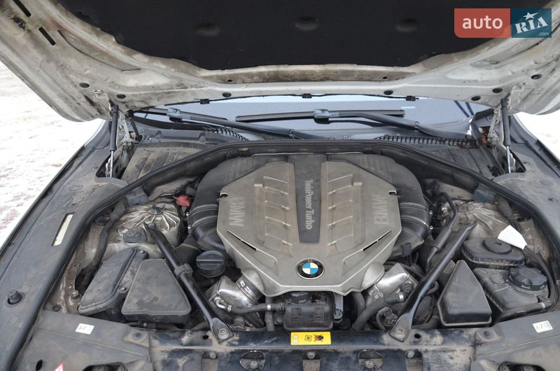 Седан BMW 7 Series 2010 в Харькове
