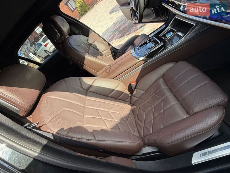 Седан BMW 7 Series 2024 в Виннице