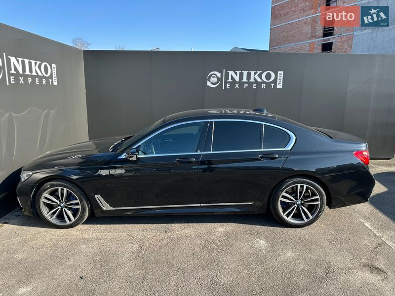 Седан BMW 7 Series 2017 в Львове