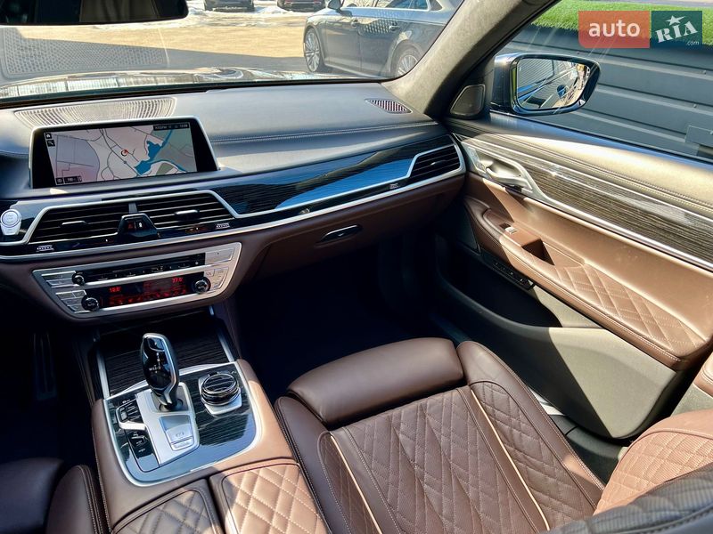 Седан BMW 7 Series 2022 в Киеве