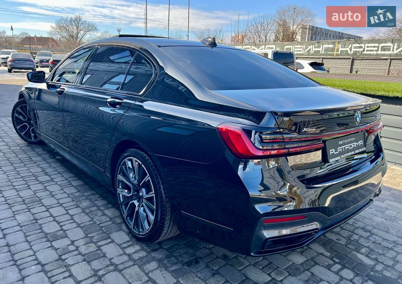 Седан BMW 7 Series 2022 в Киеве
