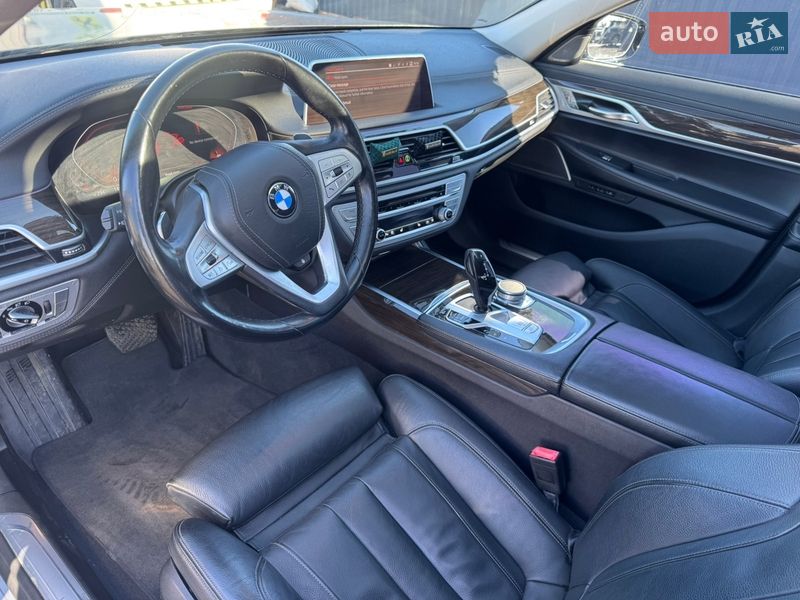Седан BMW 7 Series 2019 в Киеве