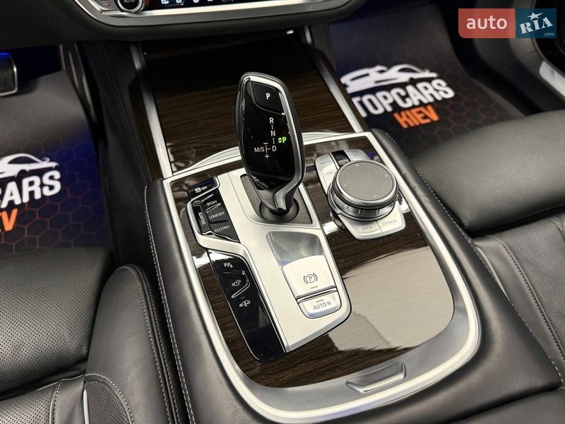 Седан BMW 7 Series 2022 в Киеве