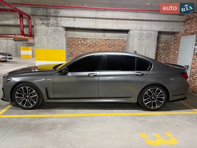 Седан BMW 7 Series 2016 в Львове