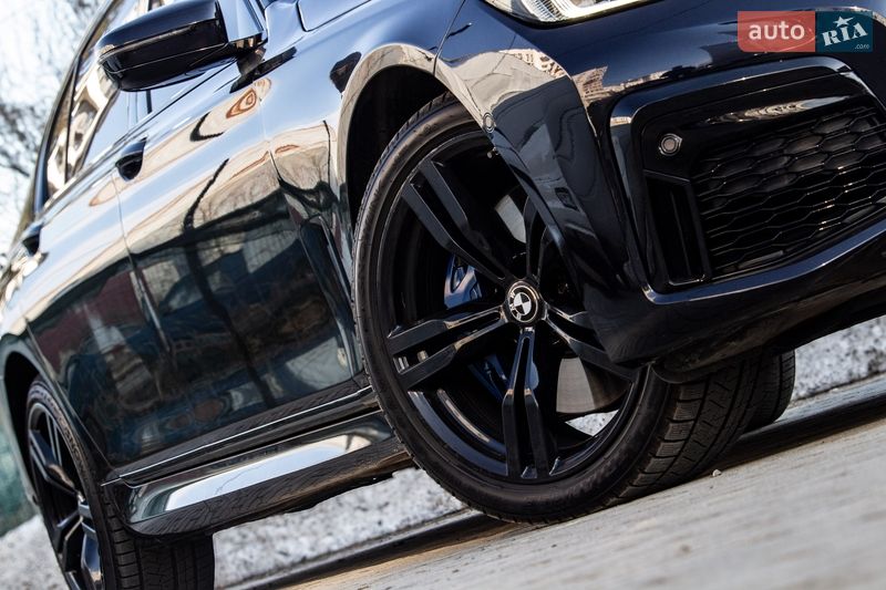 Седан BMW 7 Series 2018 в Львове