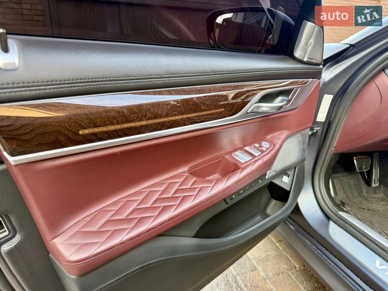 Седан BMW 7 Series 2019 в Киеве