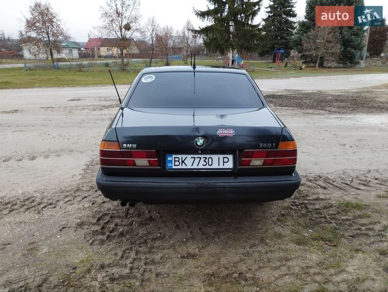Седан BMW 7 Series 1989 в Кременці