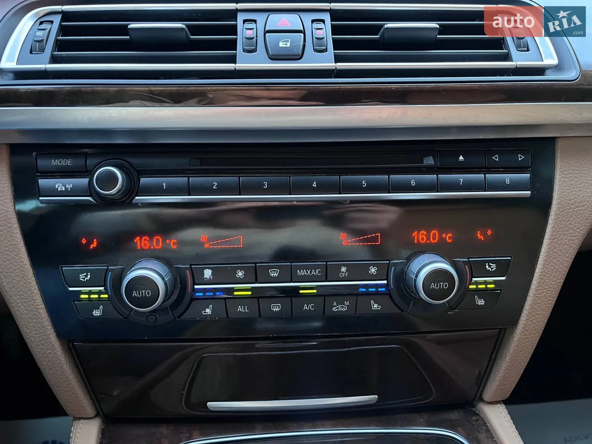 2012 BMW 7er - мініатюра 14