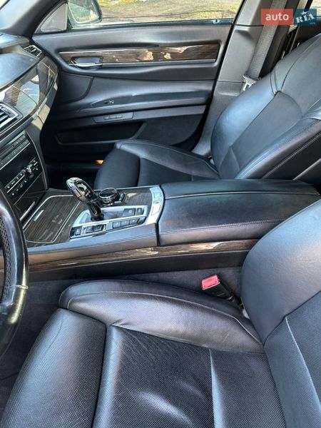 Седан BMW 7 Series 2014 в Тернополе