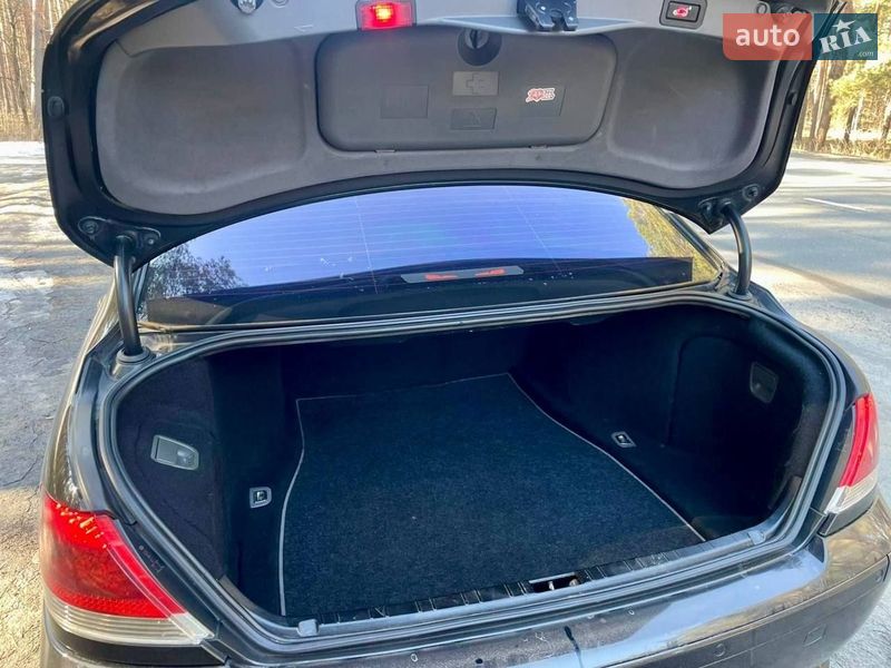 Седан BMW 7 Series 2004 в Гайсине