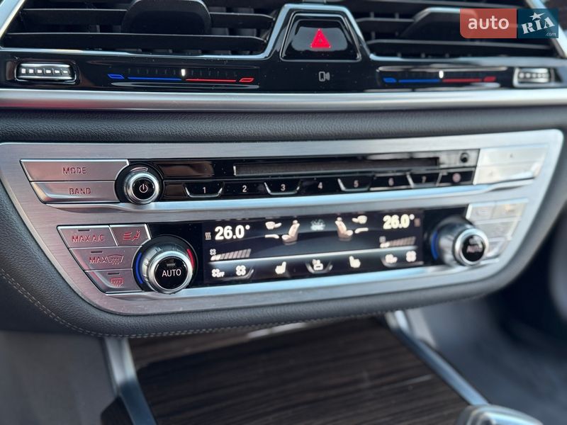Седан BMW 7 Series 2016 в Киеве
