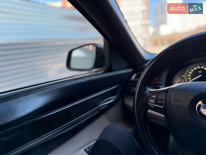 Седан BMW 7 Series 2011 в Хмельницком