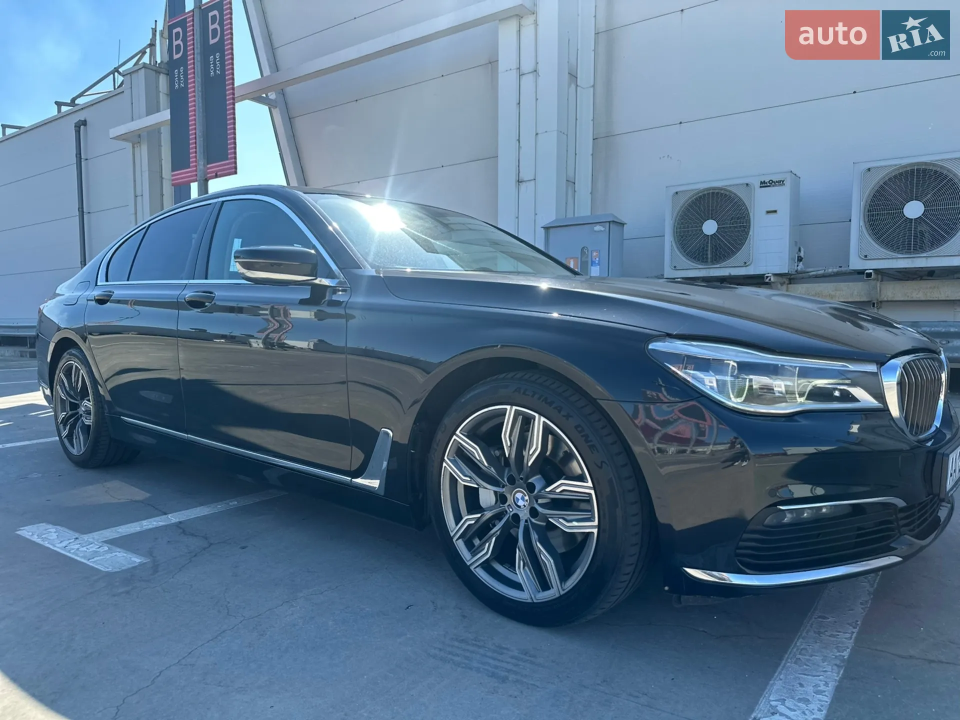 2016 BMW 7er - мініатюра 15